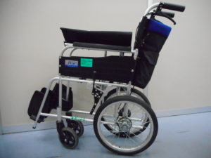 車いす(介助式)